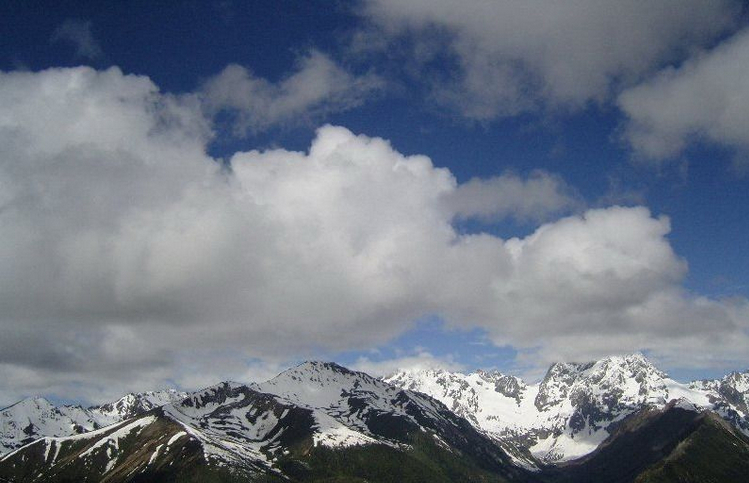 白馬雪山